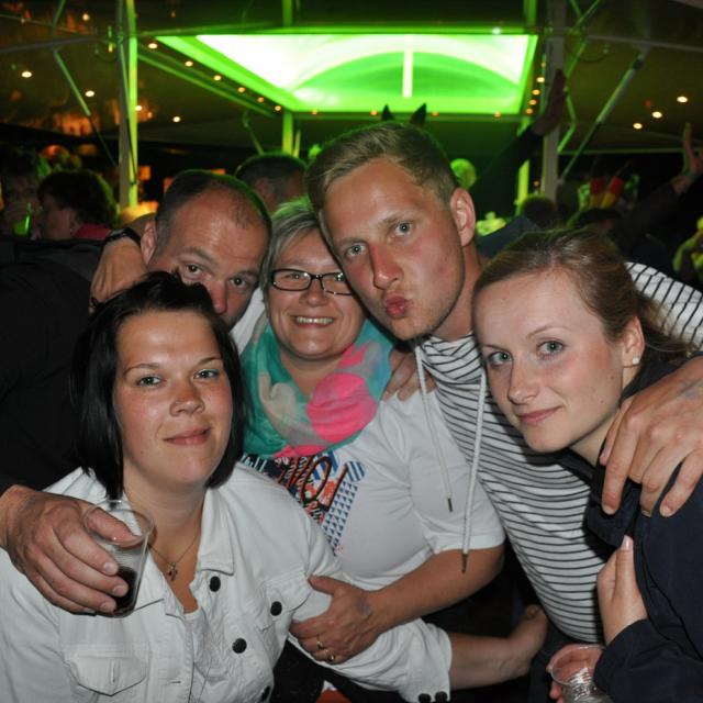 Pfingstvolksfest Party